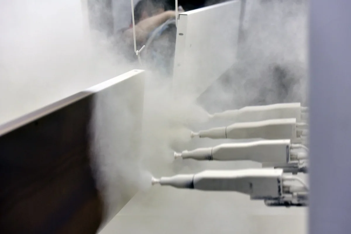 Electrostatic powder application on aluminum parts