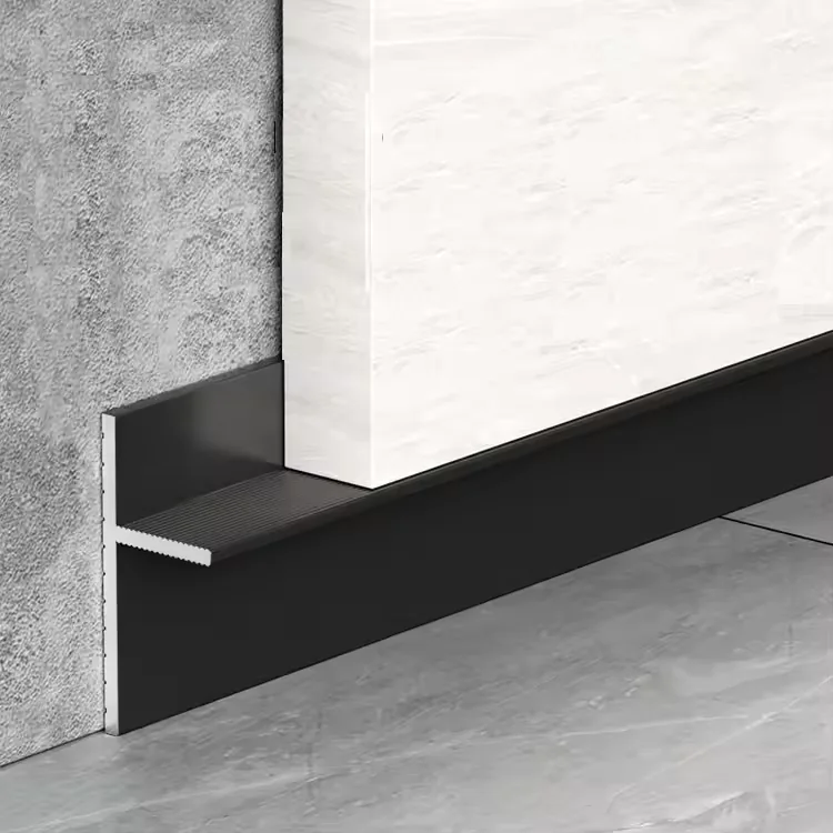 Shadow gap skirting profile for a floating wall effect