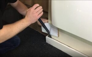 Protect the Wall While Levering
