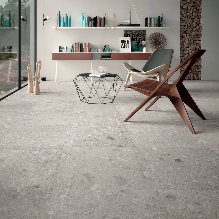 Through-body porcelain tile for polishable exposed edges