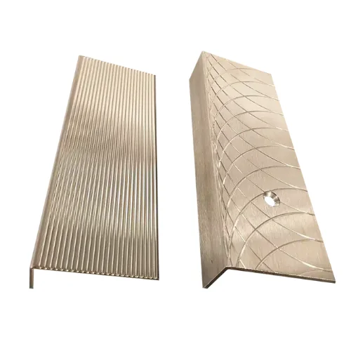 Extruded aluminum profile with integral anti-slip grooves