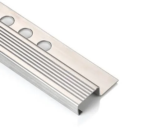 Square-edge metal stair nosing profile with straight geometry